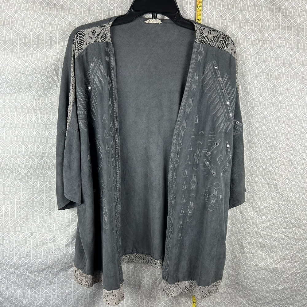 POL Kimono Cardigan Size S Gray Embroidered Embroidery Lace Acid Wash Open Front